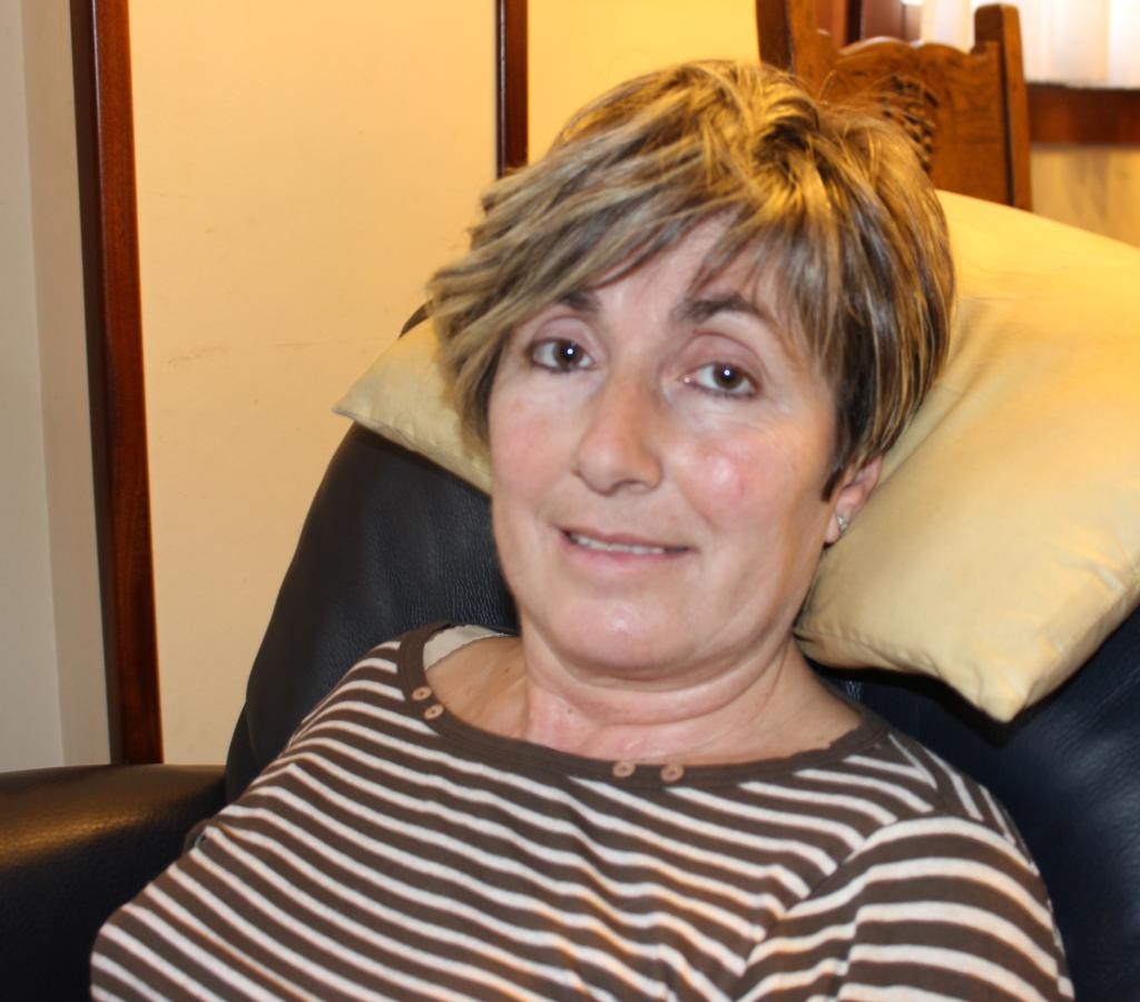 "Ospitaletik etxera itzuli bezain pronto lankideei bidalitako mezuak jasotzen ditu liburuak"