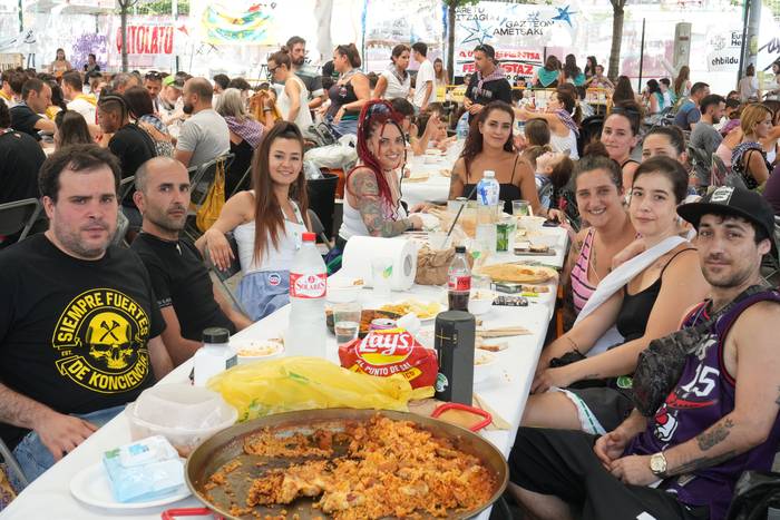 Paella txapelketarekin ekin  11 1755462945463