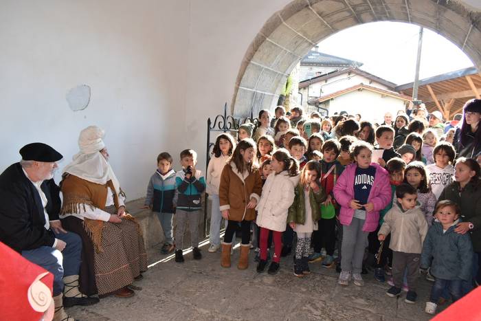 Olentzerok eta Mari Domingik 34 1765801111404