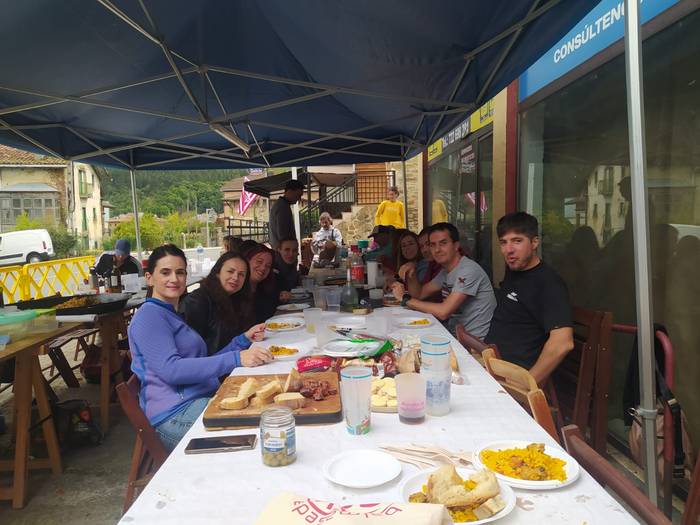 Paella, karta eta igel txape 3 1760003755392