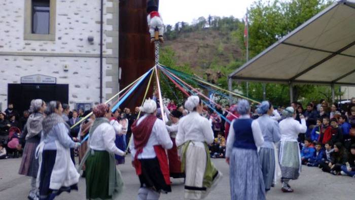 Dantza eta musika artean has 14 1524868787971