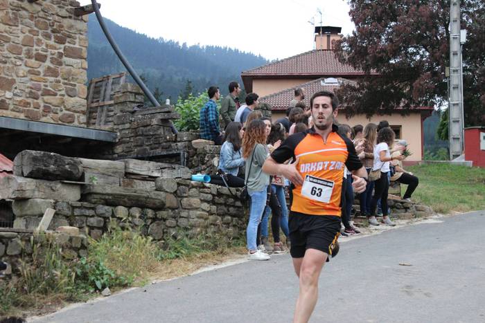 Auzoko mendiak zeharkatu zit 73 1498471321487