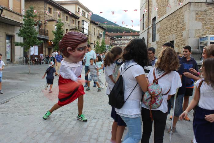 Txupina jaurtita hasi dira O 15 1504206120466