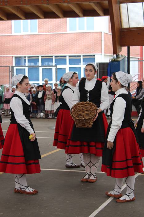 Dantzari Egunak herriguneko  62 1521467735680