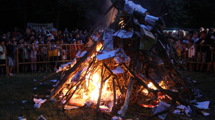 Hainbat txokotan ospatu zitu 74 1498328221806