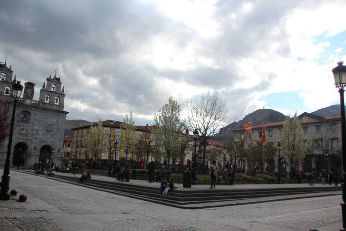 Urduñako Ostegun Santua