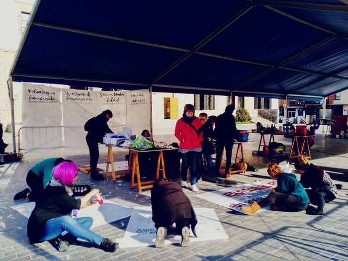 Greba feministaren goizeko t 120 1520519516784