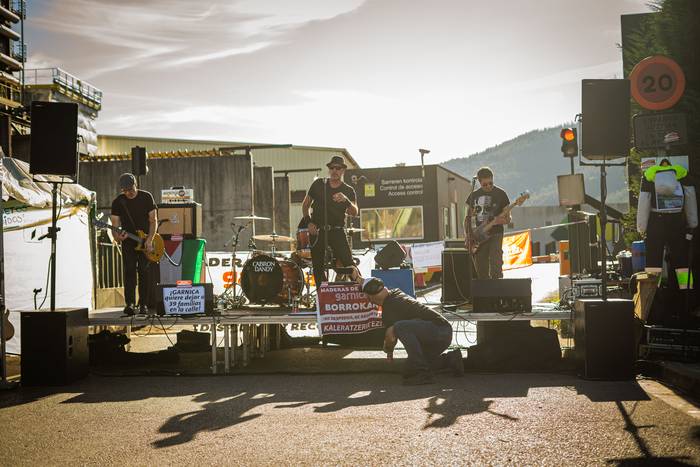 Rock doinuekin astindu dute  13 1759423336897