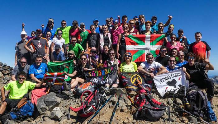 Piriniotan ibili dira Mendik 6 1500367575002