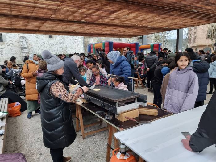 Hezkuntza publikoaren aldeko 4 1769254184940