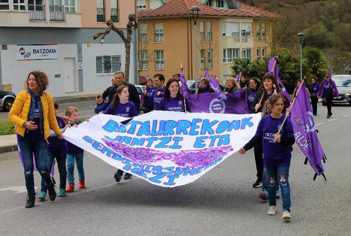 Berdintasunaren aldeko martx 36 1520861212419