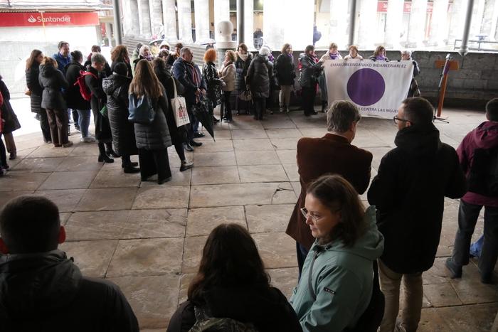 Jende ugarik parte hartu du  1 1764075706167