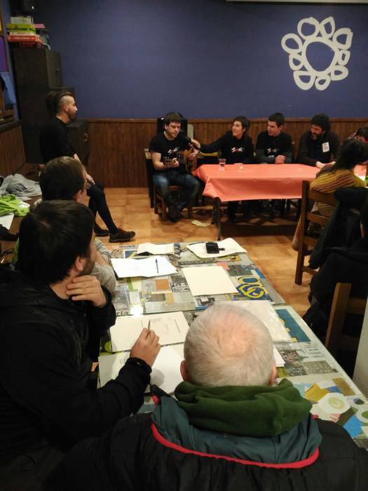 Laudioko bertso saioa argazkitan