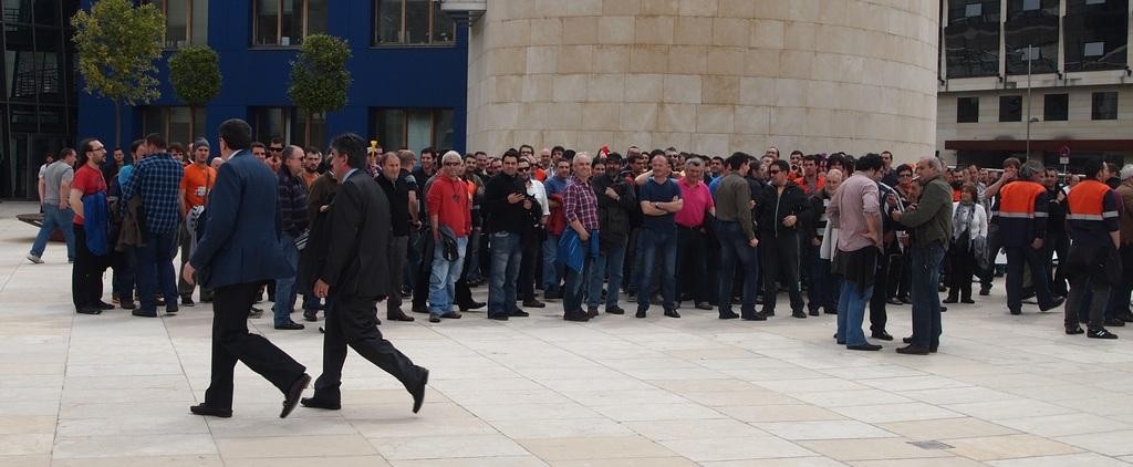 Guillermo Ulaciak Tubos Reunidoseko zuzendaritza utzi du eta akzioek %10eko balioa galdu dute