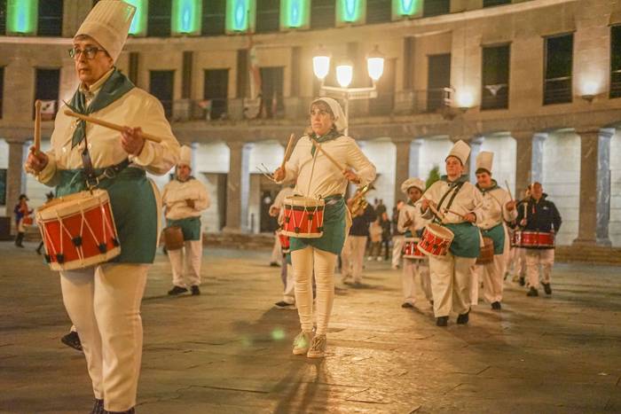 Danbor hotsekin eta ikurriña 30 1777382163829