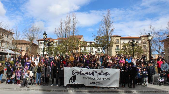 Greba feministaren goizeko t 147 1520519888758