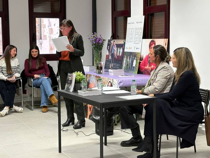 Okondoko emakumeen historia, 21 1763923638979