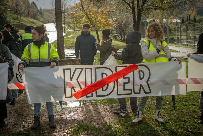 Protesta artean ekin du bide 4 1764159794133