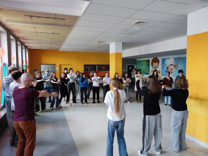 Varsovia autobusez ezagutu z 8 1777319121729