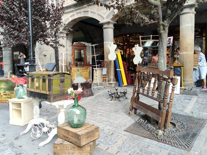 Antzinako objektuz eta bildu 19 1758390843684