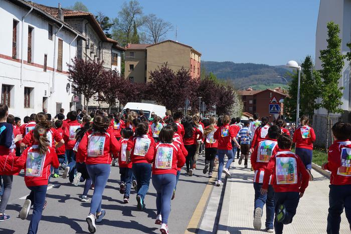 Korrika Txikia Urduñan: Foru 14 1491594445968