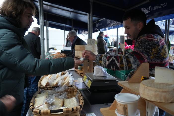 Olentzero eta Mari Domingi 1 8 1766581655352