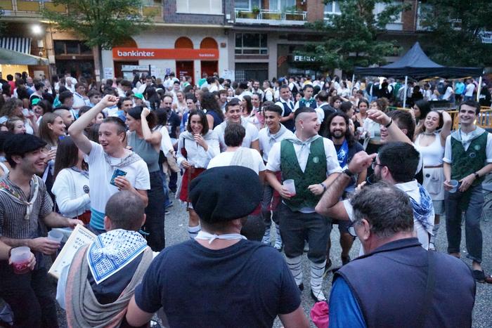 Kantukadak kuadrillen hainba 59 1756386453810