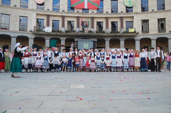 Plaza jendez lepo irakurri d 75 1534271445011