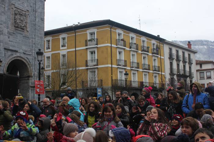 Ahobizi eta Belarripresten topaketa