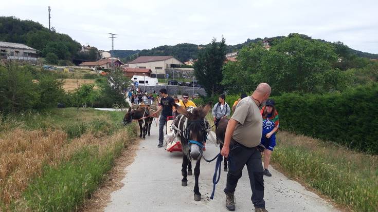 Asto-zirku ibilaldia egingo dute Aiaraldean, aniztasun funtzionala duten pertsonen gizarteratzean laguntzeko
