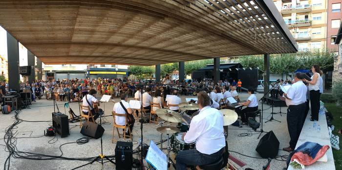 Haurrak eta edadetuak izan d 18 1502711983067