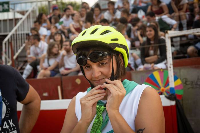 Zezen plaza lepo Muturreko H 70 1756414735371