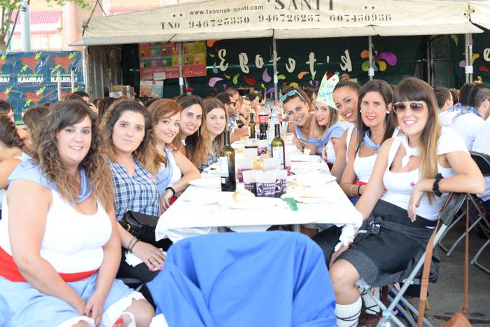 Aldai plaza txiki geratu da  38 1503893993686