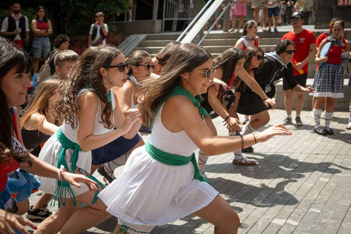 Kuadrillak protagonista Amur 46 1755188575260