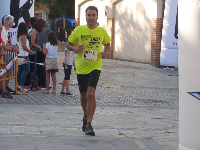 Haur zein helduek izan zuten 326 1538429781007