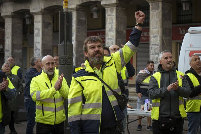 Langileekin biltzea eta Made 10 1761380904788