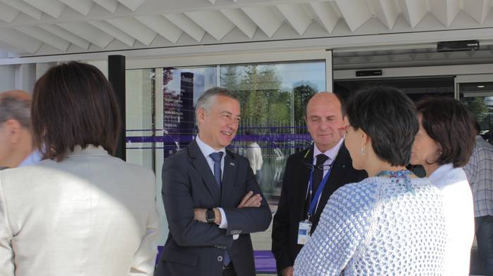 Iñigo Urkullu Lehendakariak  12 1504263382532