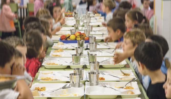 Zelan jaten dute gure haurrek?