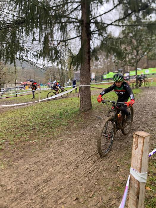 Zirkuitu gogorra izan zuten  54 1768228111152