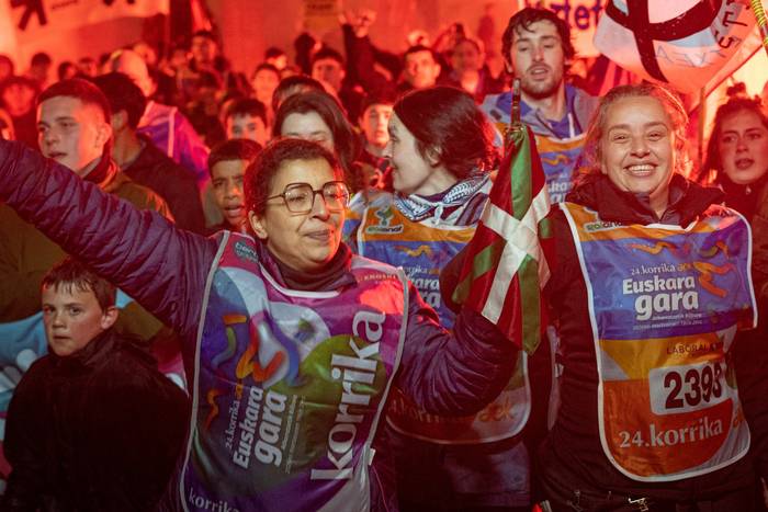 Aldarrikapenez eta pirotekni 46 1774600314222