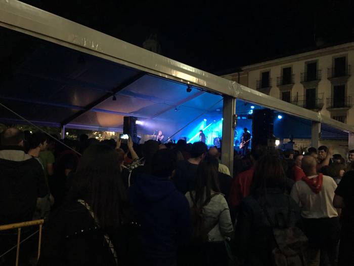 Jendetza eta giro ona nagusi 125 1494849930053