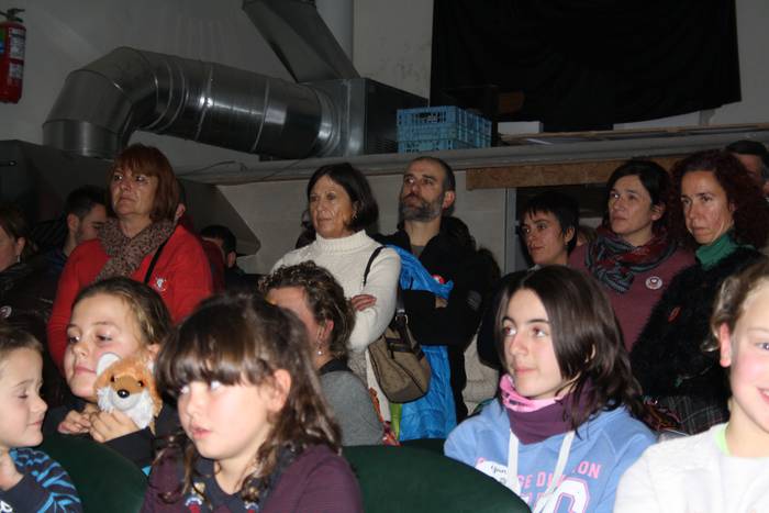 Aiaran ere armairutik atera  66 1511253351659