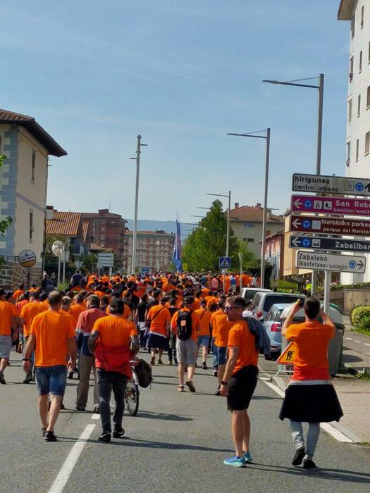 Tubos Reunidoseko bi langile 25 1776453841190