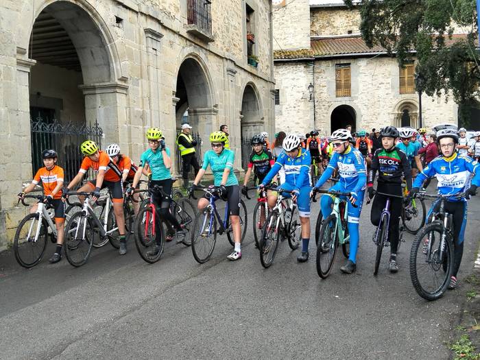 150 gazte inguruk parte hart 44 1762672367700