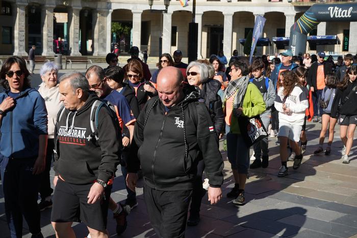 Ehunka lagunek parte hartu d 35 1774179199898