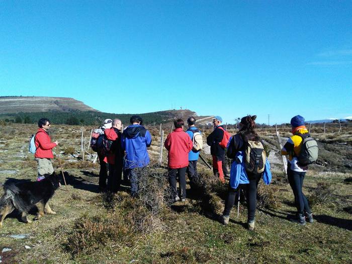 Elur-zuloak bisitatu zituzte 5 1517303005657