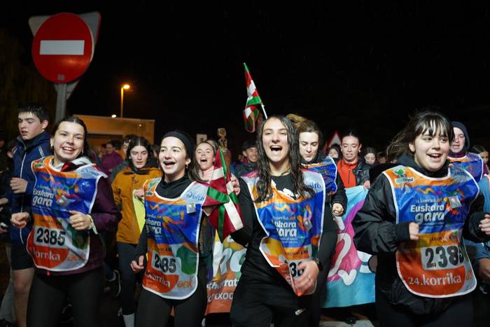 Aldarrikapenez eta pirotekni 125 1774615564641