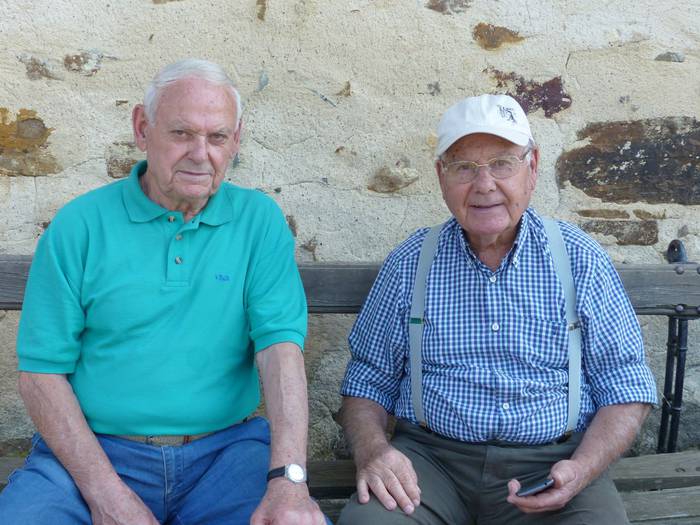 Auzokide ugarik hartu zuten  119 1506367111678