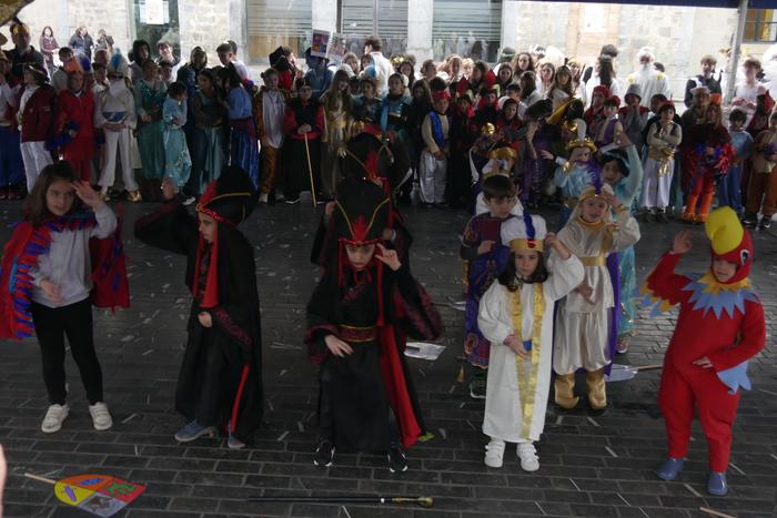 Amaurreko ikasleek kolorezta 45 1770988567163