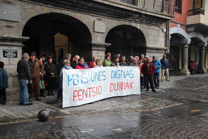 Astelehenero bezala plazara  3 1523287114057